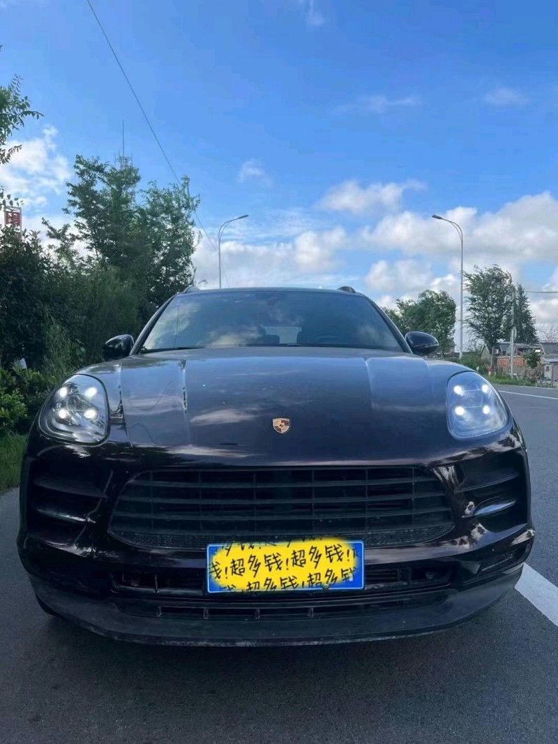 泰州20年保时捷Macan1