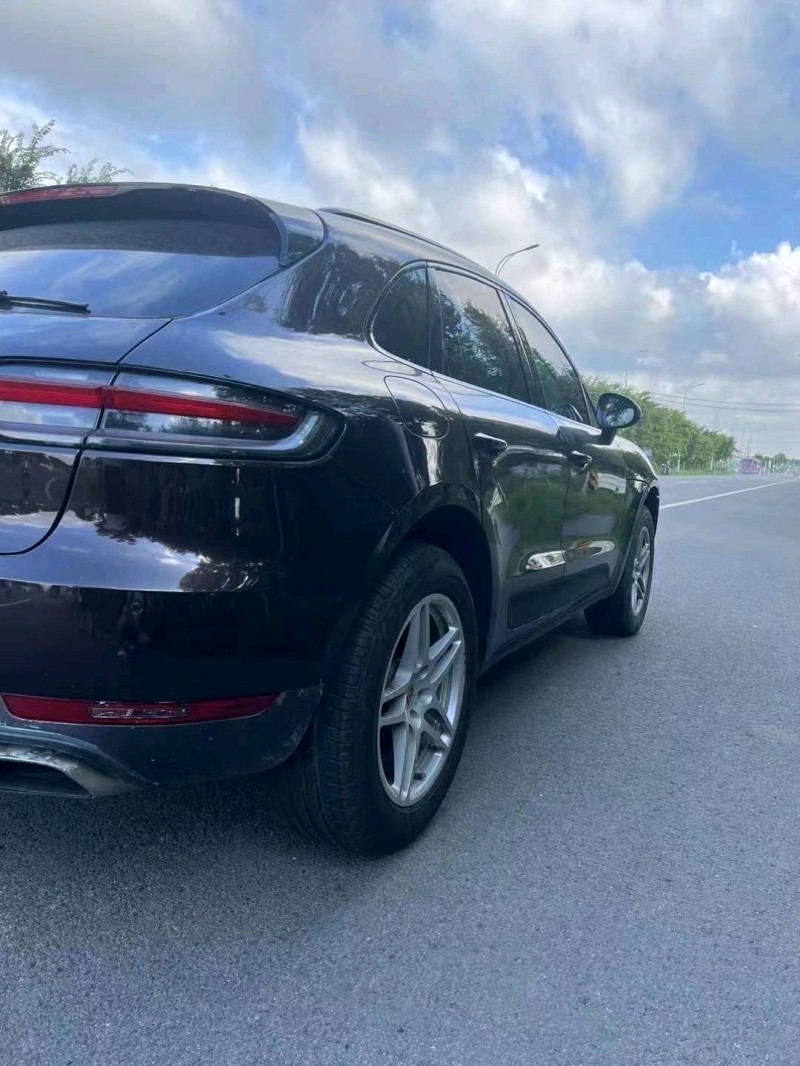泰州20年保时捷Macan5