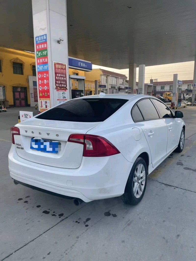 保定15年沃尔沃S60L7