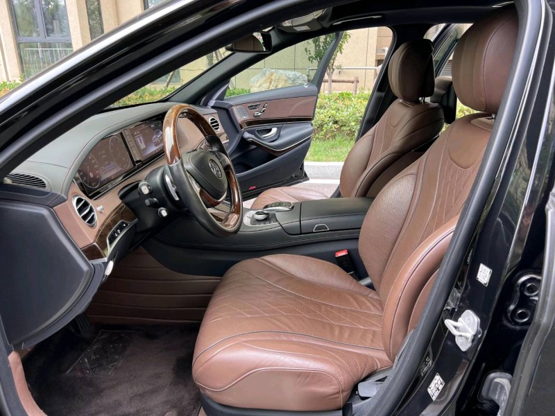 枣庄17年奔驰迈巴赫S级4