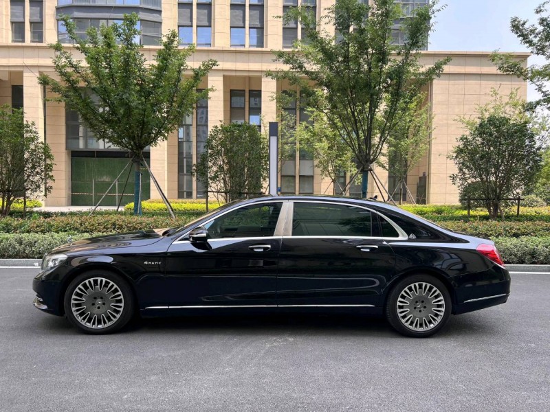 枣庄17年奔驰迈巴赫S级5