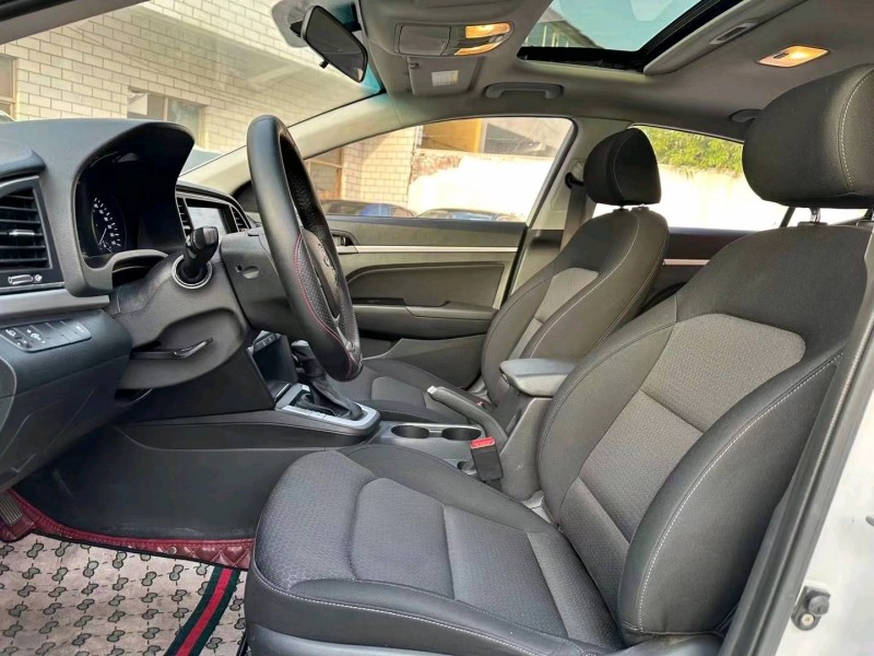 济宁16年现代领动7