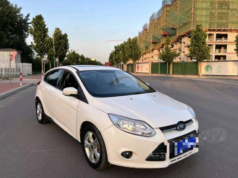 淄博14年福特福克斯2