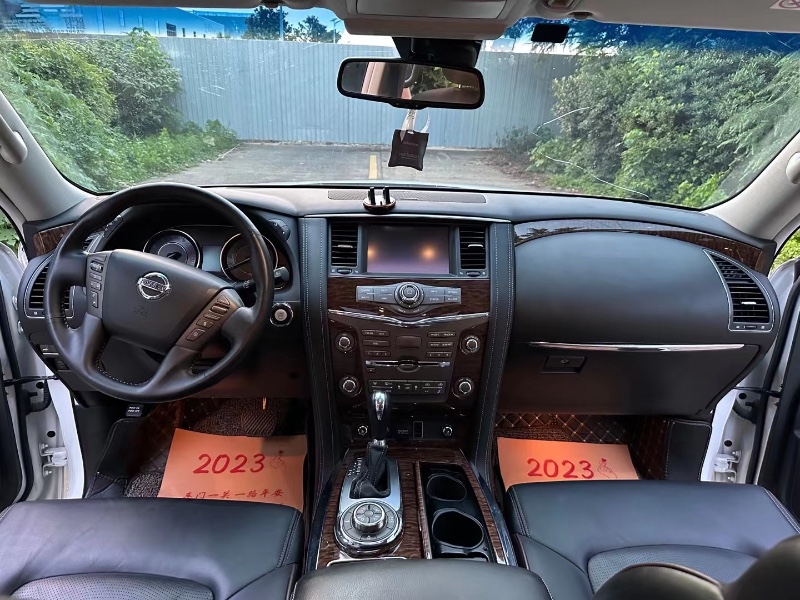 徐州18年日产途乐9