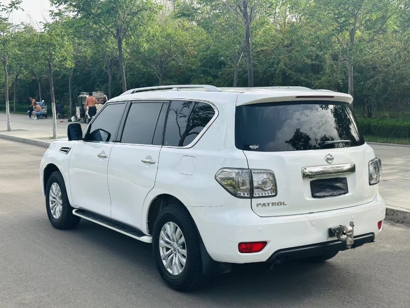 聊城14年日产途乐9