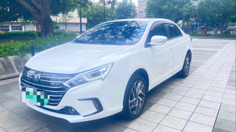 湖州19年比亞迪秦2