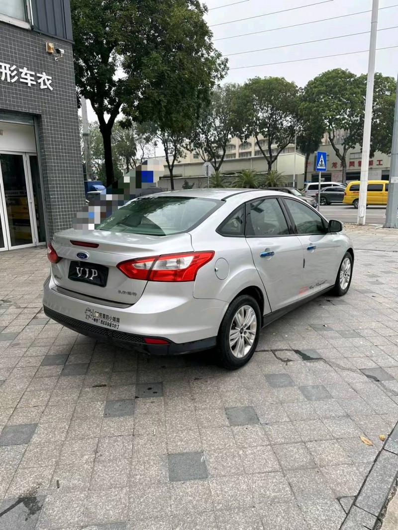 深圳14年福特福克斯7