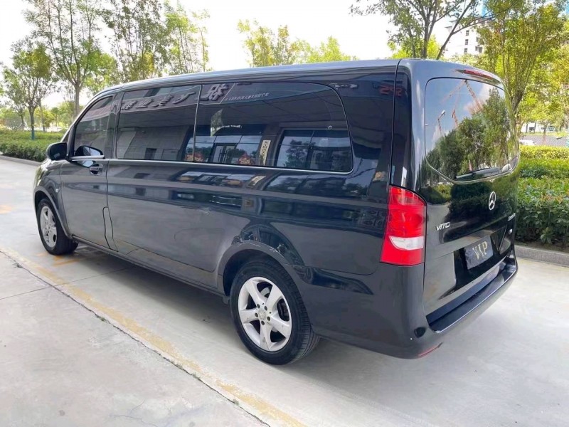 枣庄18年奔驰威霆5