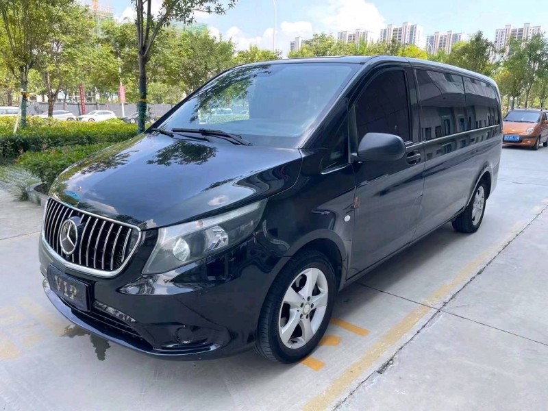 枣庄18年奔驰威霆6