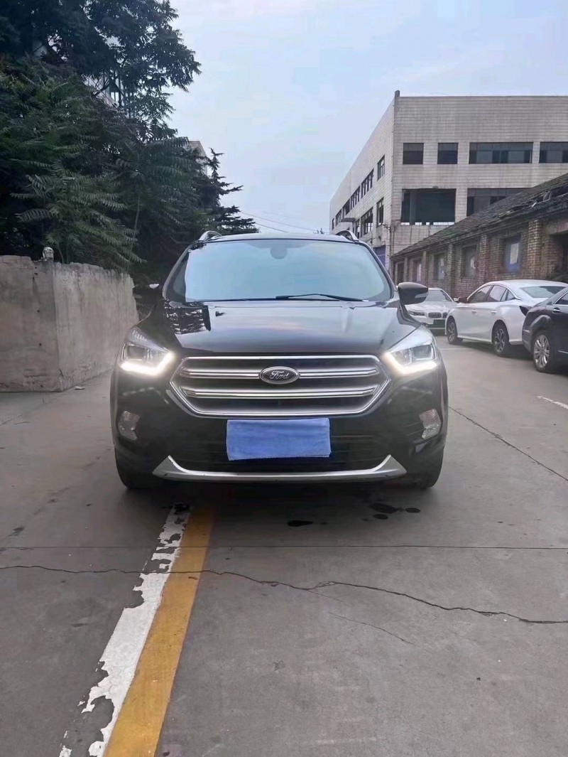 邯郸17年福特翼虎1