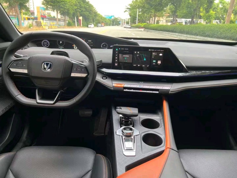珠海22年長安汽車UNI-V4