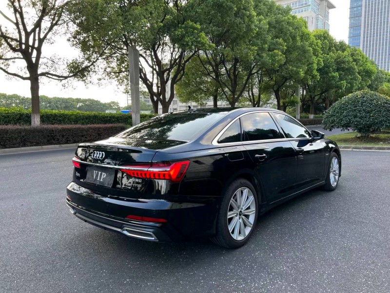 苏州22年奥迪A6L8