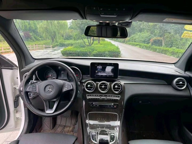 枣庄19年奔驰GLC9