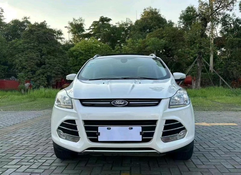 邢台13年福特翼虎1