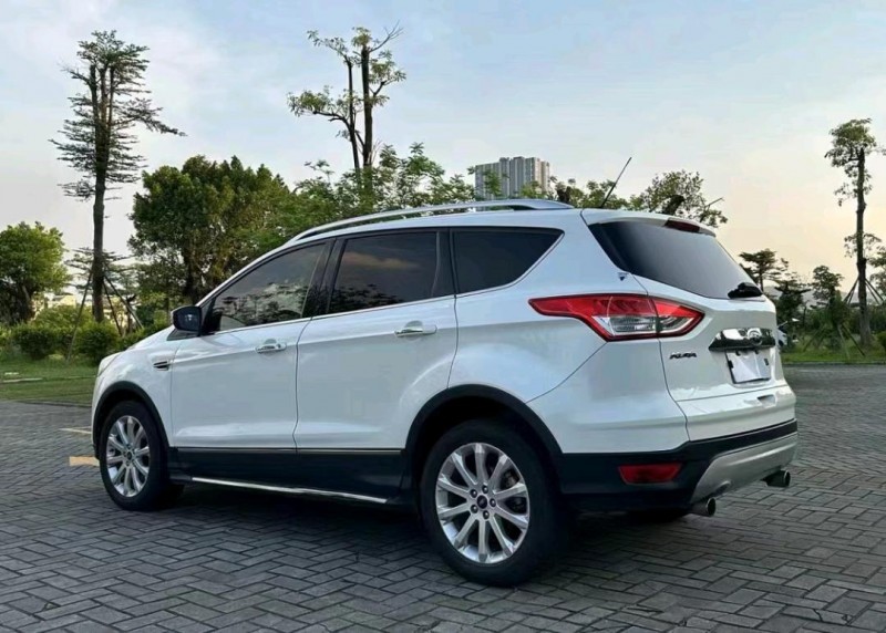 邢台13年福特翼虎4