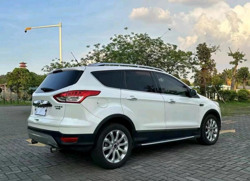 邢台13年福特翼虎7