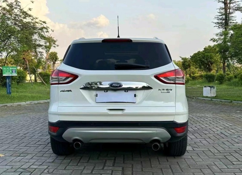 邢台13年福特翼虎9