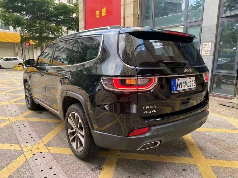 珠海20年Jeep大切诺基4