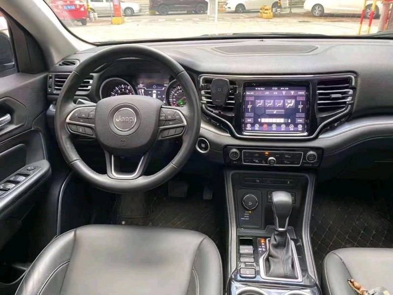 珠海20年Jeep大切诺基8