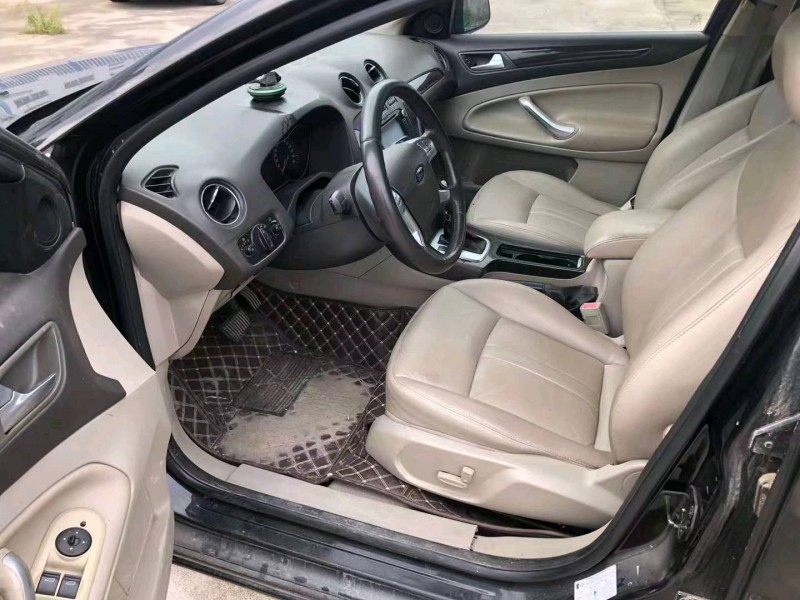 珠海13年福特蒙迪欧-致胜8