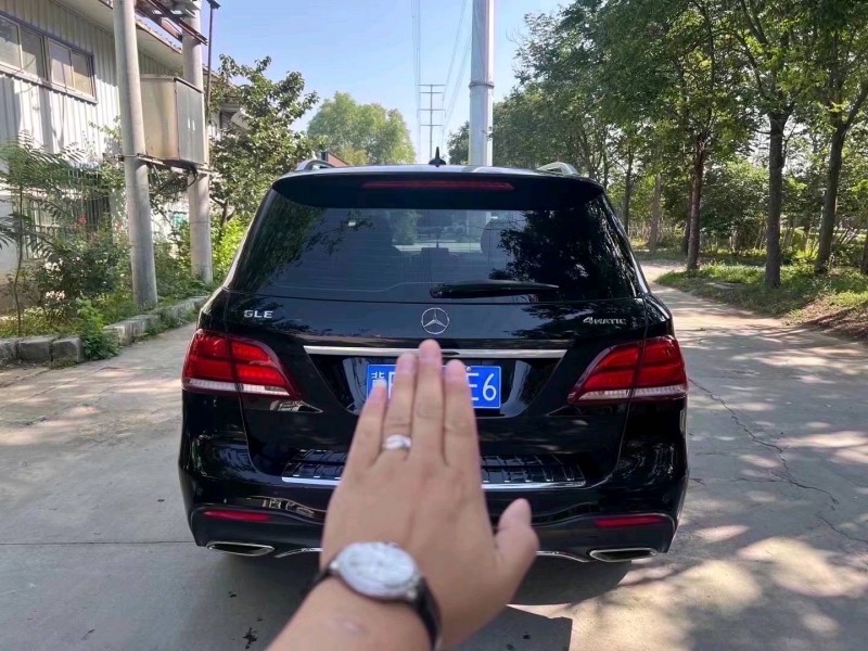 枣庄17年奔驰GLE9