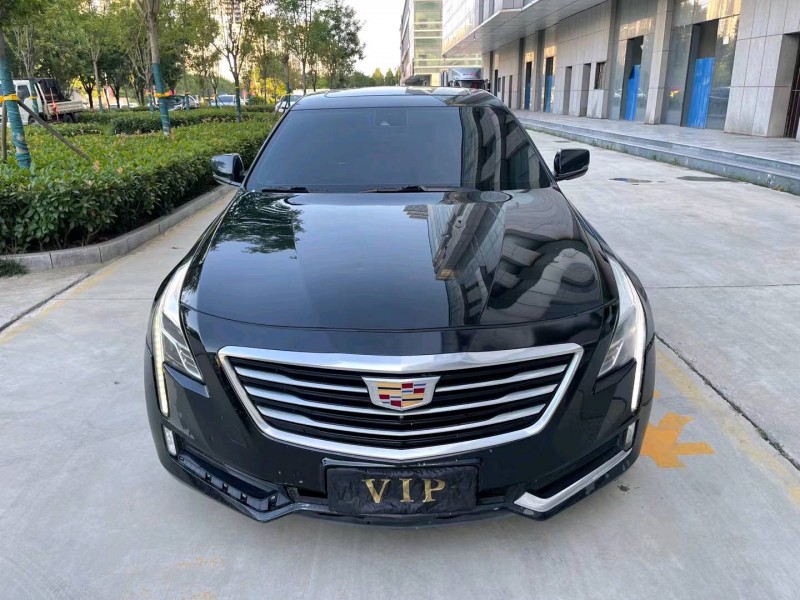 济宁17年凯迪拉克CT61