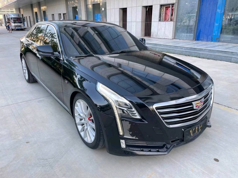 济宁17年凯迪拉克CT62