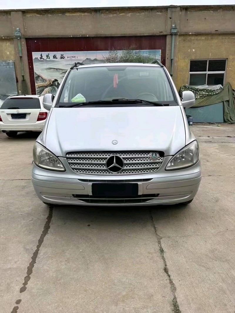 枣庄11年奔驰威霆1