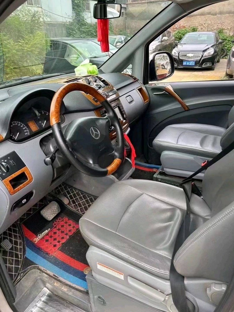 枣庄11年奔驰威霆4