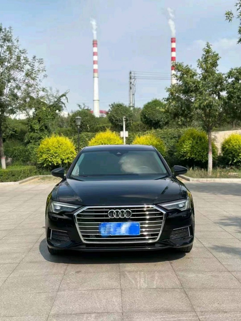 陽泉19年奧迪A6L1