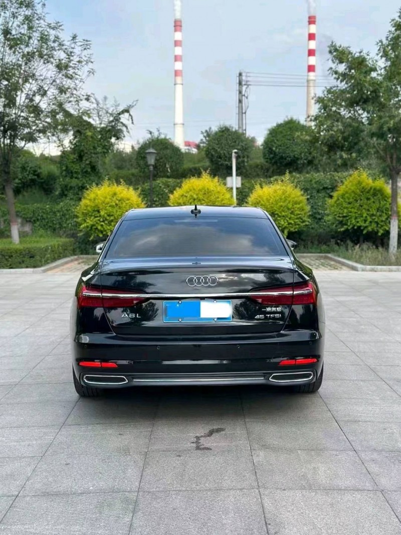 陽泉19年奧迪A6L6