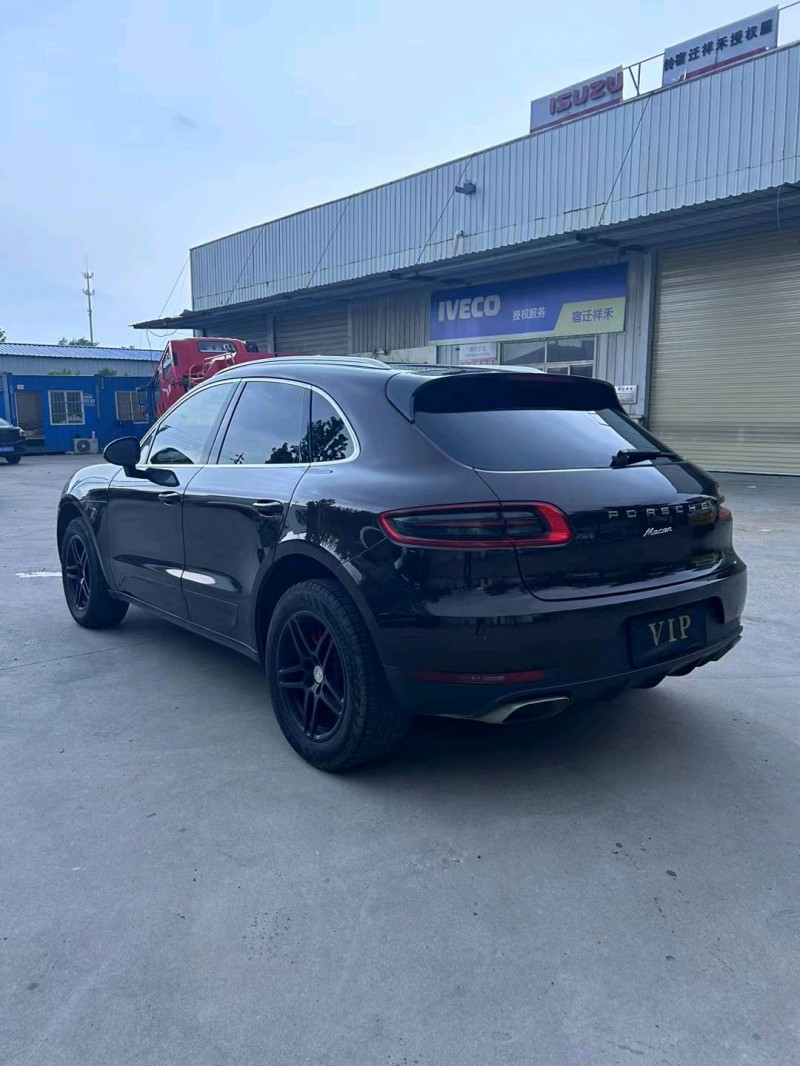 宿迁15年保时捷Macan7