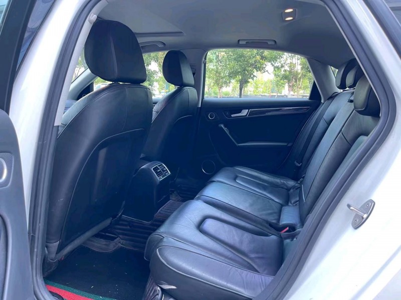 济宁16年奥迪A4L6