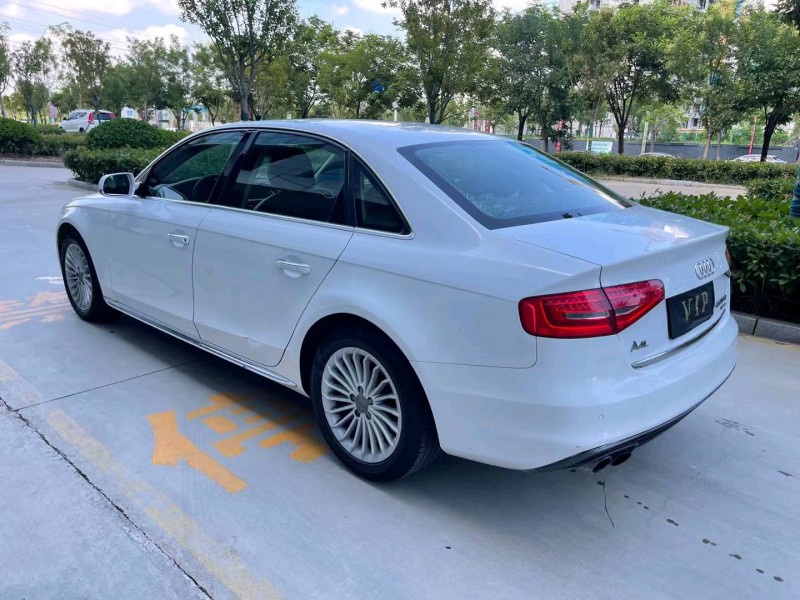 济宁16年奥迪A4L7