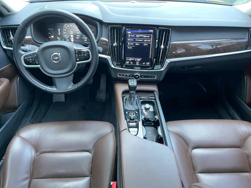 济宁17年沃尔沃S905