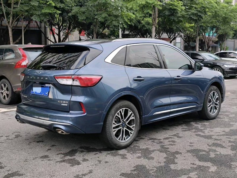 重庆20年福特锐际4