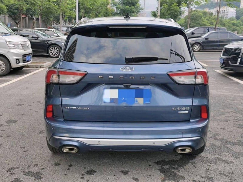 重庆20年福特锐际5