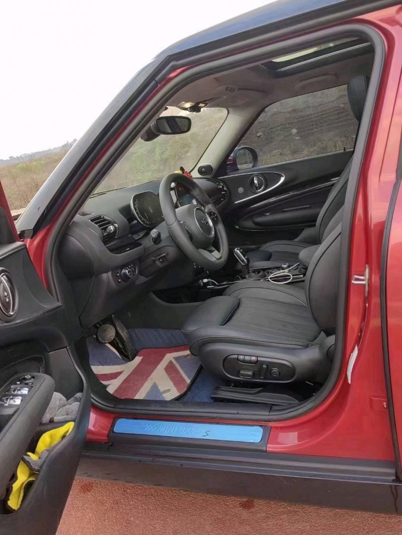 重慶21年MINICLUBMAN8