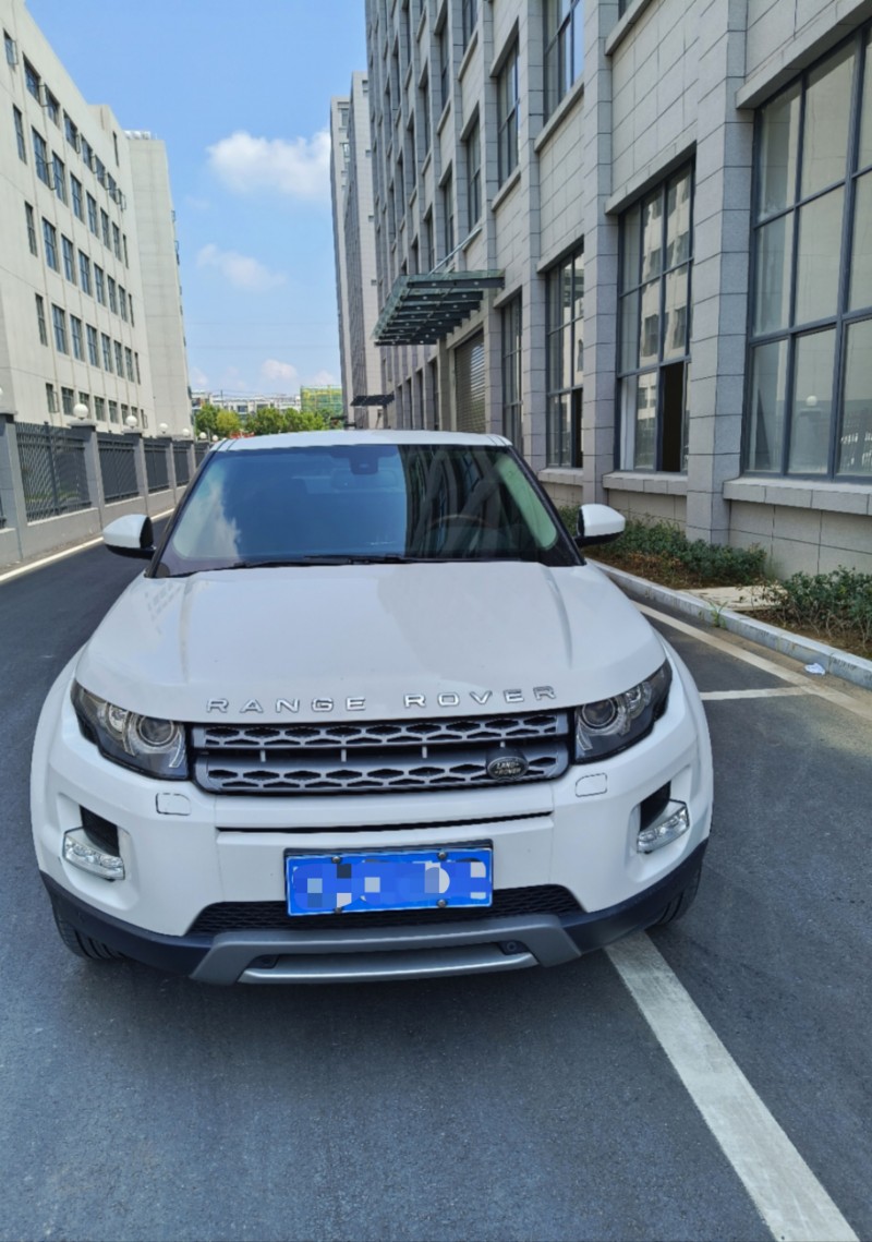 武汉14年路虎揽胜极光(进口)1