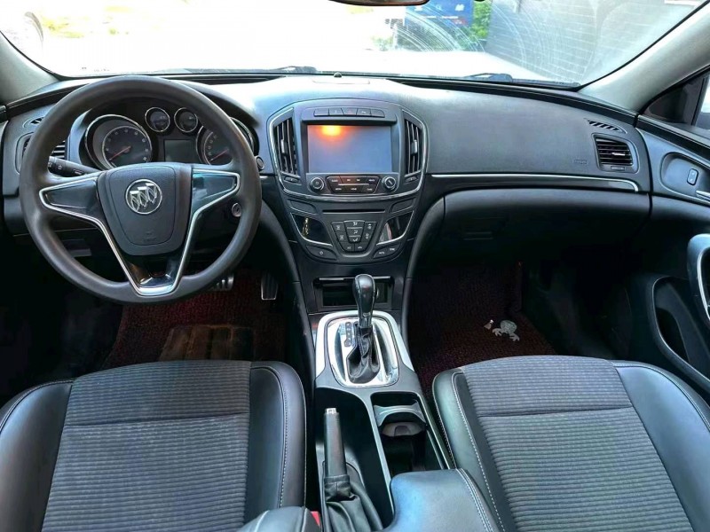 汕头16年别克君威9