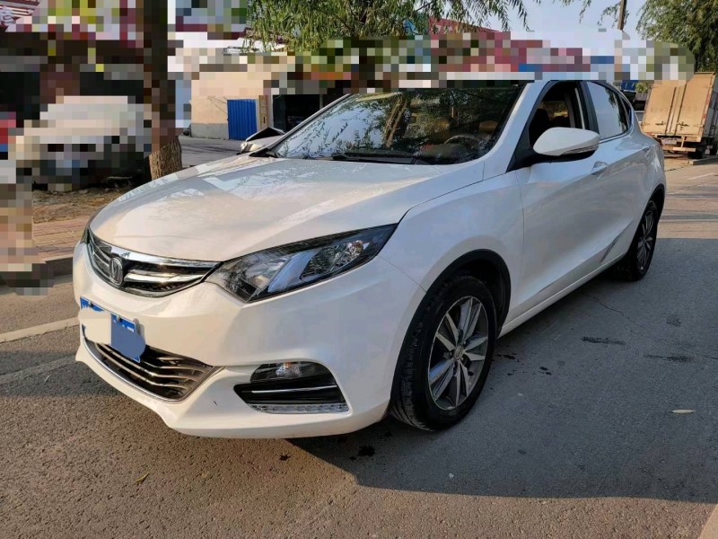 聊城16年長安汽車逸動2