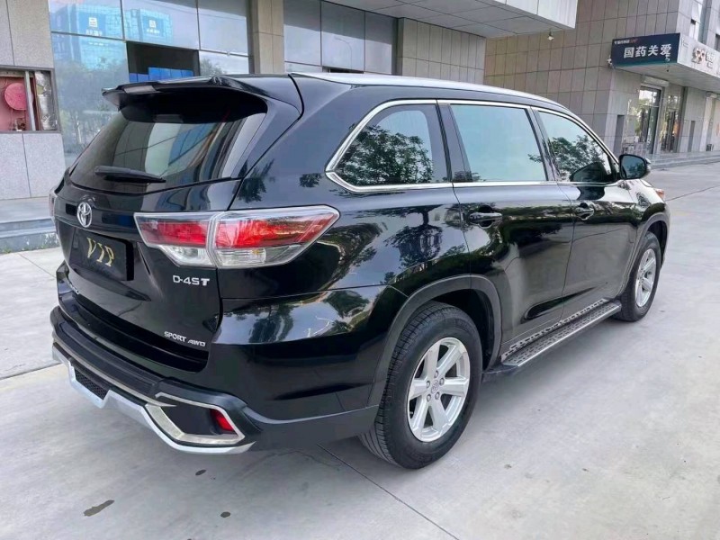 济宁16年丰田汉兰达8