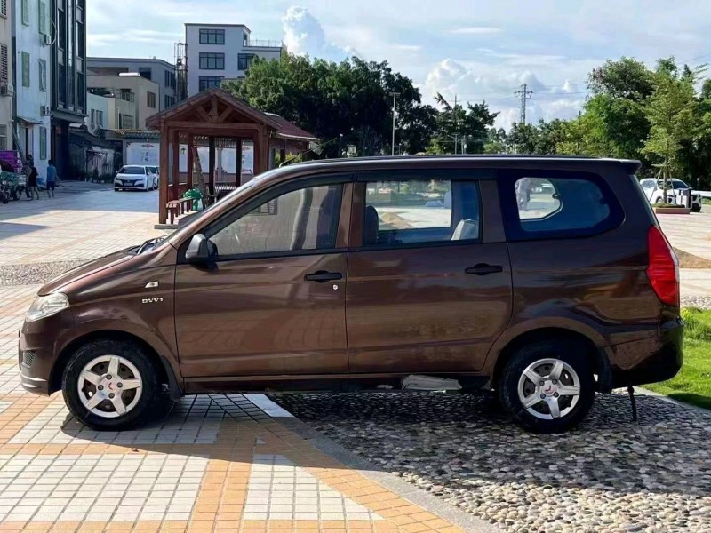 珠海18年五菱汽車宏光3