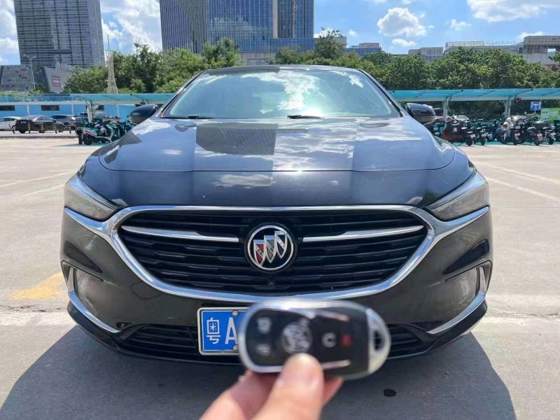 珠海20年别克君越1