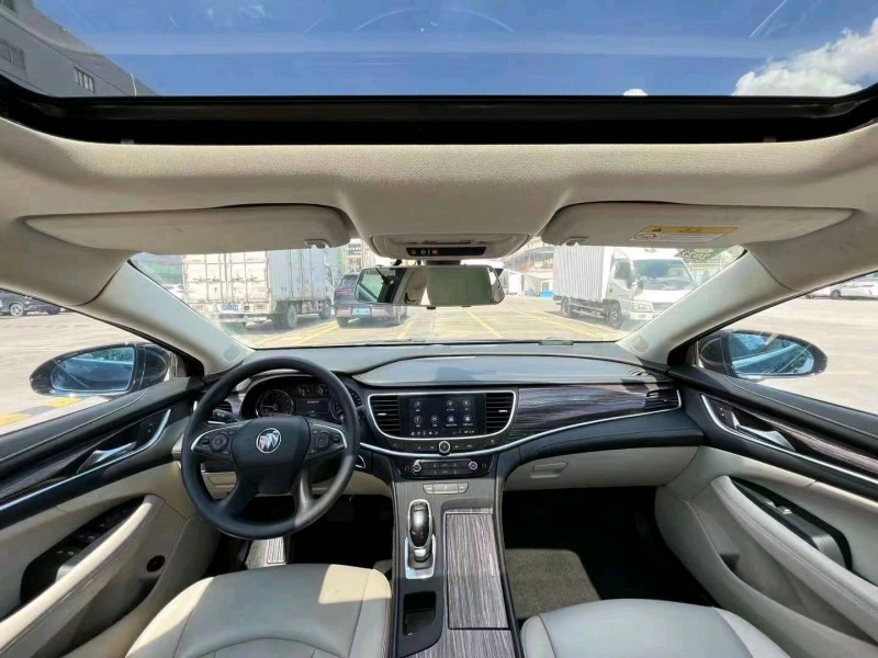 珠海20年别克君越6