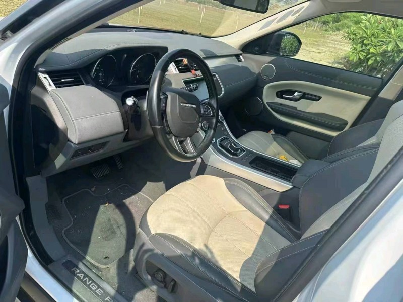 深圳18年路虎极光5