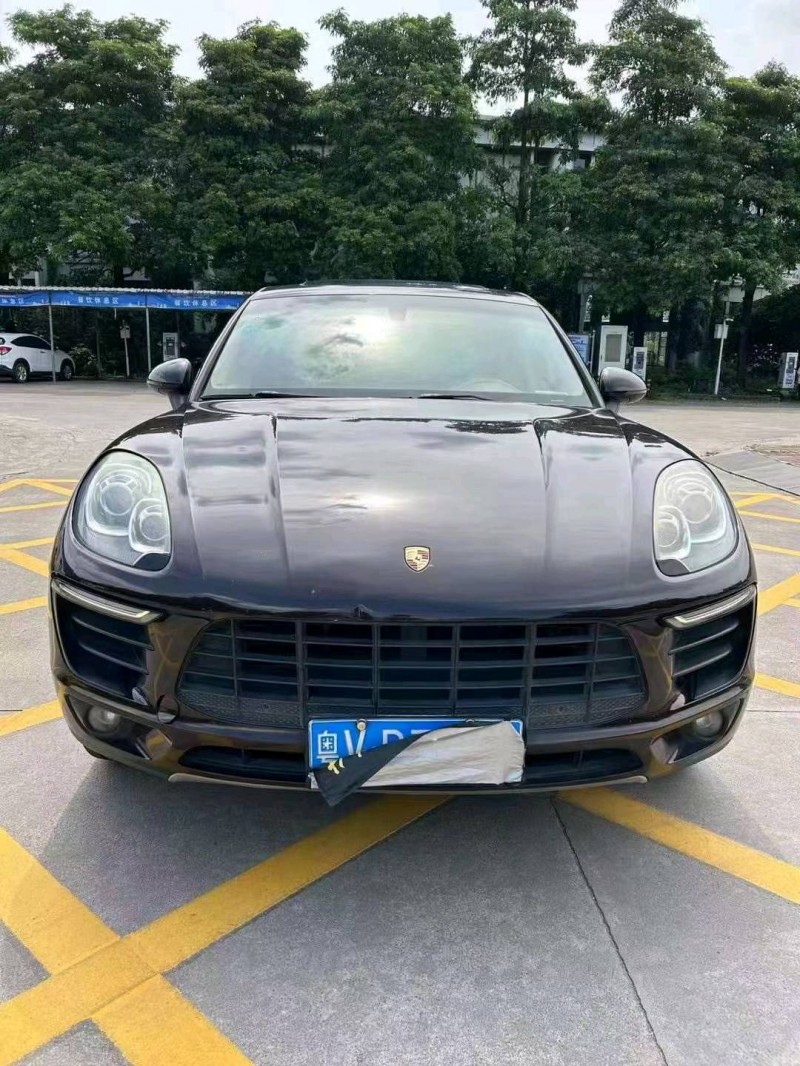 珠海16年保时捷Macan1
