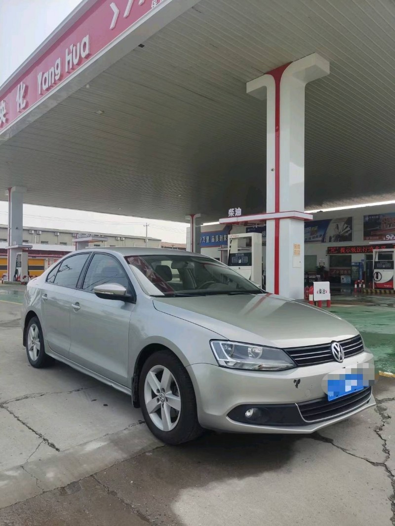 保定13年大众速腾3