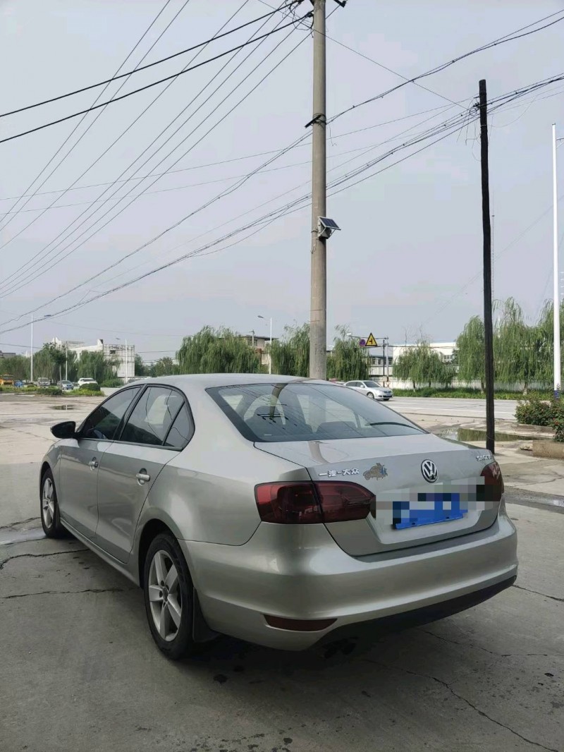 保定13年大众速腾8