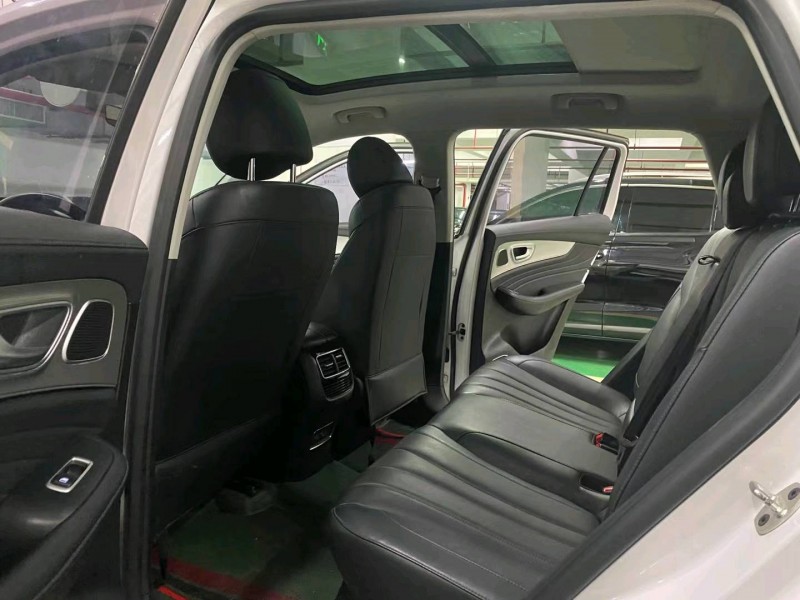 成都20年荣威RX56